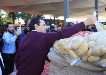 Κώστας Σκρέκας: Στηρίζουμε όλες τις Ελληνίδες και όλους τους Έλληνες, ιδίως τις ομάδες εκείνες που έχουν μεγαλύτερη ανάγκη
