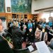 Κάλαντα Πρωτοχρονιάς από τη Δημοτική Χορωδία Τρικάλων στον Δήμαρχο Τρικκαίων