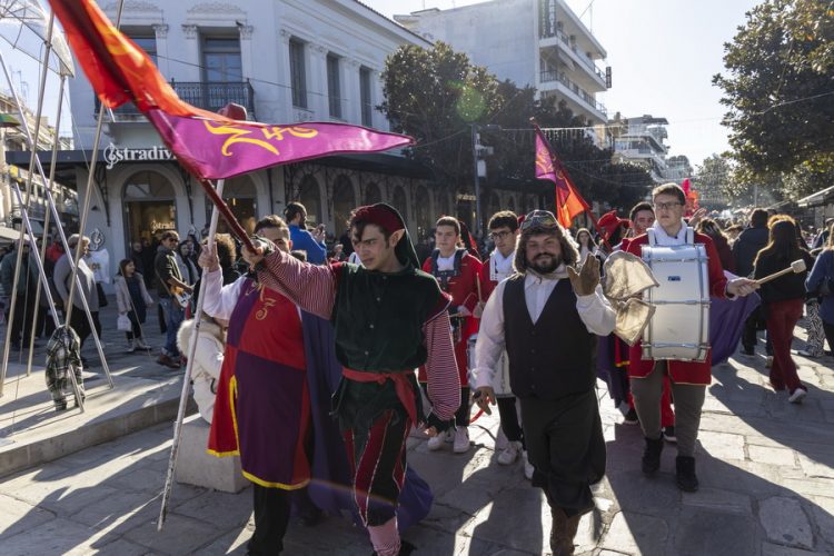 Χριστούγεννα χαράς και ελπίδας από τα Τρίκαλα και τον Μύλο των Ξωτικών