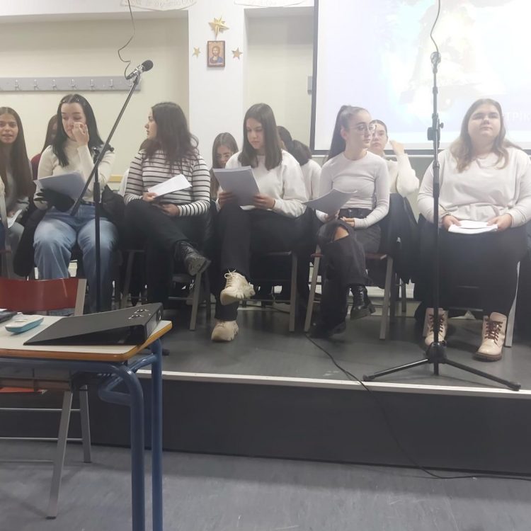 Xριστούγεννα 2023 στο 8ο ΓΕΛ Τρικάλων