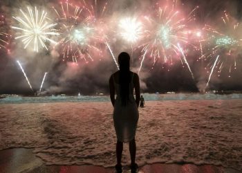 Πρωτοχρονιά 2024: Πώς γιόρτασε ο πλανήτης την έλευση του νέου έτους – Εντυπωσιακές εικόνες