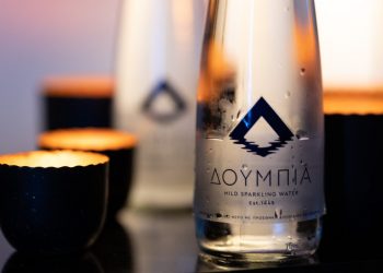 Το ανθρακούχο νερό ΔΟΥΜΠΙΑ κατακτά την κορυφή όλων των διακρίσεων για 3η συνεχόμενη χρονιά