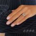 Milky nails: 7 manicure θα κάνουν τα άκρα σου να φαίνονται καθαρά και περιποιημένα