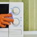 Ο σωστός τρόπος να καθαρίσετε τον φούρνο μικροκυμάτων