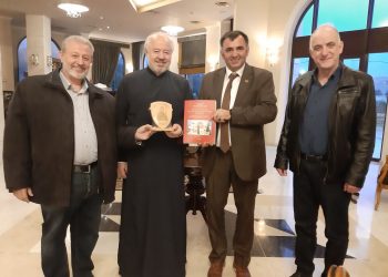 Στα Τρίκαλα βρέθηκε ο Διευθυντής της Σχολής Βυζαντινής Μουσικής του Λονδίνου