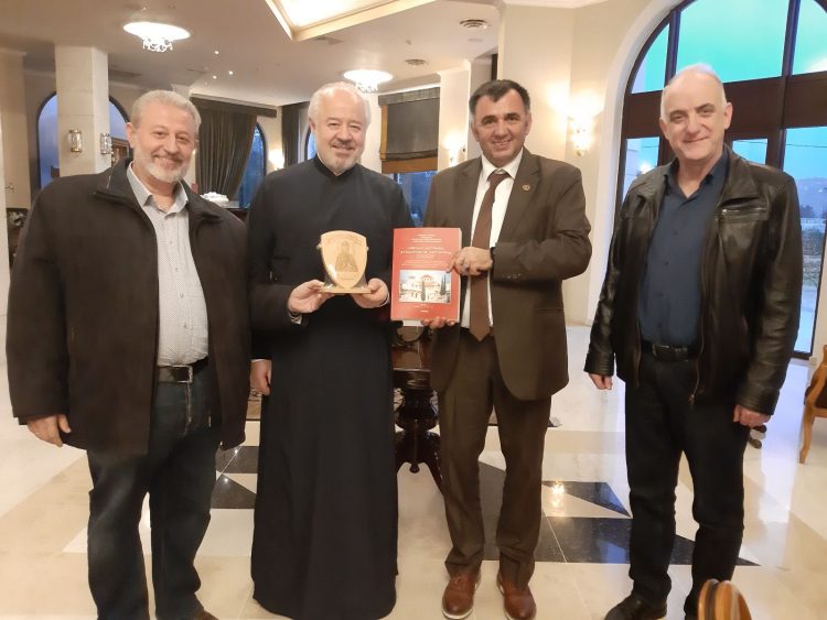 Στα Τρίκαλα βρέθηκε ο Διευθυντής της Σχολής Βυζαντινής Μουσικής του Λονδίνου