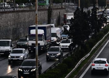 MyAuto wallet: Σε λίγη ώρα 34.000 πολίτες «κατέβασαν» την εφαρμογή στο κινητό τους
