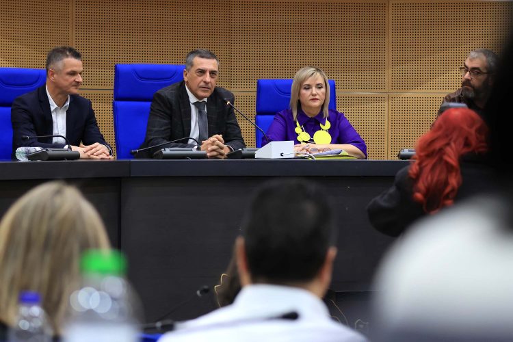 Πρώτη συνεδρίαση για το Περιφερειακό Συμβούλιο Θεσσαλίας | Εξελέγησαν τα μέλη του προεδρείου και της Περιφερειακής Επιτροπής