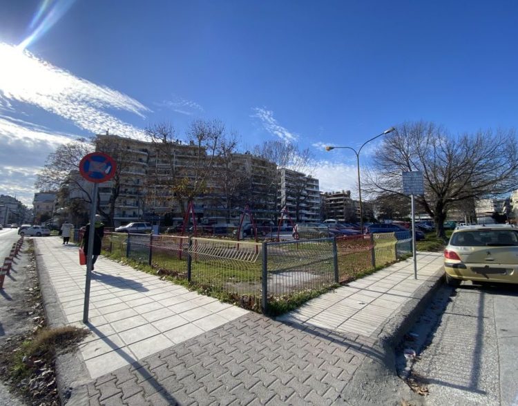 Πάρκο ετοιμάζει στην πλατεία των οδών Φιλελλήνων – Θεοδοσοπούλου o Δήμος Τρικκαίων