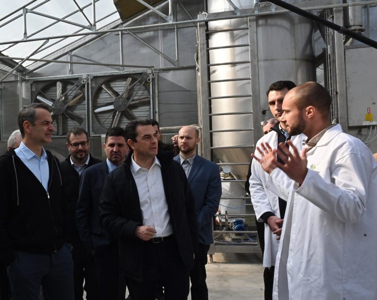 Με τον Πρωθυπουργό Κυριάκο Μητσοτάκη ο Κώστας Σκρέκας στο μεγαλύτερο διεπιστημονικό ερευνητικό κέντρο της Ελλάδας