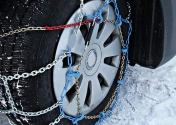 Αντιολισθητικές αλυσίδες: Το πρόστιμο αν δεν έχετε στο αυτοκίνητό σας