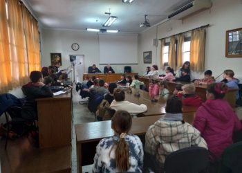 Επίσκεψη μαθητών στο δήμαρχο Πύλης Κώστα Μαράβα