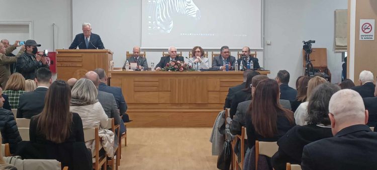 Στο επίκεντρο του διαλόγου η παραβατικότητα των ανηλίκων σε ημερίδα νομικών στα Τρίκαλα