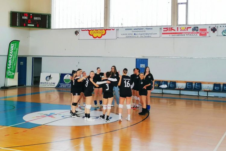 Σχολικοί αγώνες πετοσφαίρισης στο 8ο ΓΕΛ Τρικάλων