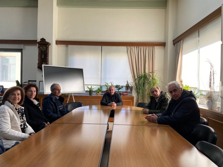 Με τα «Τρικαλινά» η επίσκεψη του ΔΣ του Φ.Ι.ΛΟ.Σ. στον Δήμαρχο Τρικκαίων