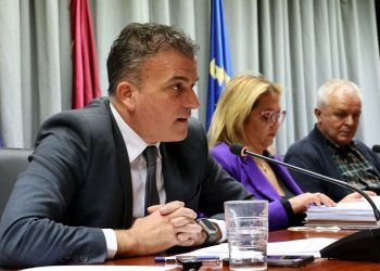 Μνημείο για τις 57 αδικοχαμένες ψυχές αναμένεται να δημιουργήσει ο Δήμος Λαρισαίων στη Λάρισα