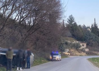 Τροχαίο με ανατροπή ΙΧ στη Σωτήρα