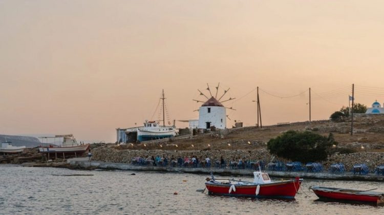 Τουρισμός για όλους 2024: Τα εισοδηματικά κριτήρια και τα voucher έως και 400 ευρώ