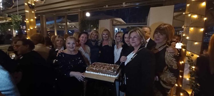Τρίκαλα | Εικόνες από την κοπή πίτας του παραρτήματος της Ελληνικής Αντικαρκινικής Εταιρίας