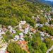 Βυζίτσα: Το χωριό με την ομορφότερη πλατεία του Πηλίου