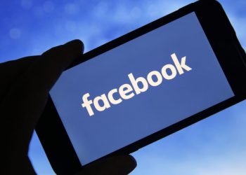 Facebook ετών 20: Η ιστορία ενός κολοσσού, η αυτοκρατορία αξίας τρισεκατομμυρίων και ο Ζούκερμπεργκ