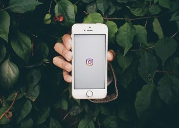 Τι συμβαίνει με τους λογαριασμούς στα social media όταν ο χρήστης «φύγει» από τη ζωή