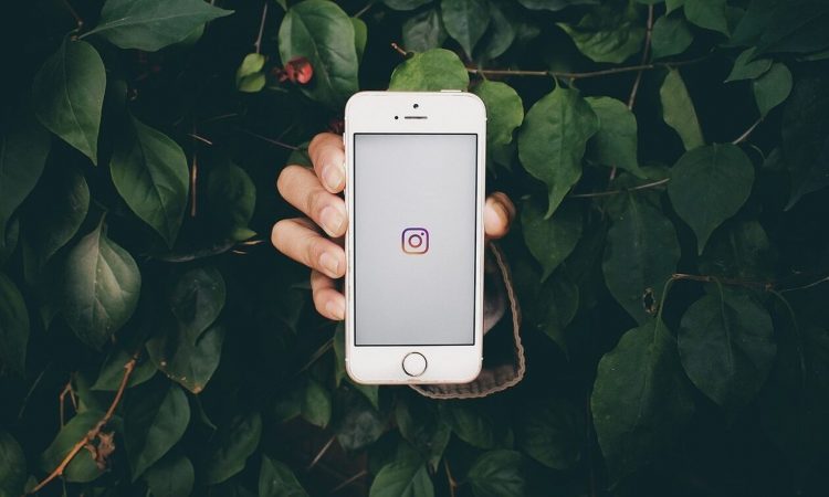 Τι συμβαίνει με τους λογαριασμούς στα social media όταν ο χρήστης «φύγει» από τη ζωή