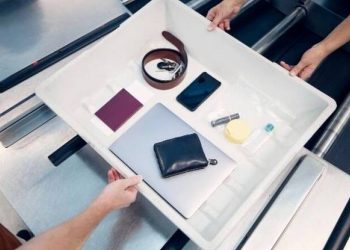 Γι’ αυτό πρέπει να βγάζεις το laptop σου από την τσάντα στους ελέγχους των αεροδρομίων