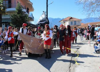 Ετοιμάζουν το Καρναβάλι στους Γόμφους