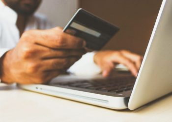 Τριπλασιάστηκαν μέσα σε έξι χρόνια τα διαδικτυακά εγκλήματα