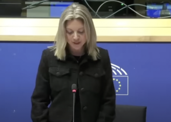 Τέμπη: Ολόκληρη η συγκλονιστική ομιλία της τραγικής μάνας Μαρίας Καρυστιανού στο Ευρωκοινοβούλιο