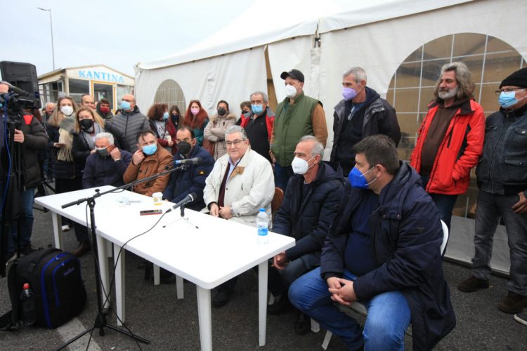 Η Τ.Ε. Τρικάλων του ΚΚΕ δείχνει έμπρακτη Αλληλεγγύη στο δίκαιο αγώνα των βιοπαλαιστών αγροτών