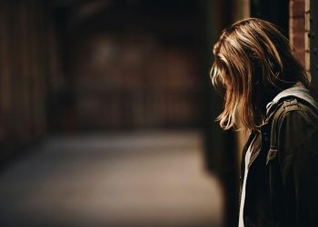 Κρήτη: 13χρονη έφυγε από το σπίτι, δεν την αναζήτησε ο πατέρας της και τον κατήγγειλε
