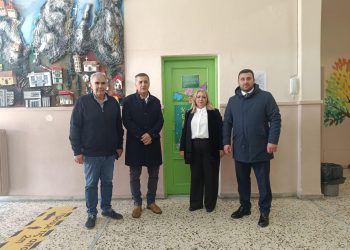 Κουρέτας,  Ντιντή και Αβραμόπουλος στο 3ο Δημοτικό Σχολείο και στο Ειδικό Σχολείο Καλαμπάκας