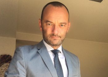 Άρης Μερεντίτης: Η επίθεση που δέχτηκα από τους 3 ανήλικους ήταν αδιανόητα σκληρή – Τι αναφέρει στην πρώτη του ανάρτηση