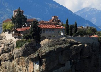Μετέωρα: Το απίθανο γεωλογικό φαινόμενο που δεν έχει ερμηνεύσει ακόμα η Επιστήμη