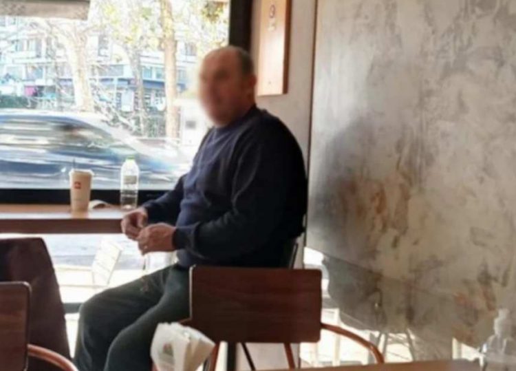 Φρίκη | Ο 46χρονος πατροκτόνος ήθελε να τεμαχίσει τον πατέρα του για να τον ξεφορτωθεί, αλλά δεν τα κατάφερε-Σοκαριστικές οι πληροφορίες