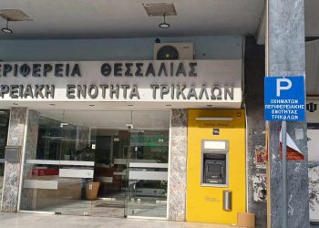 Ο αγρότης “Bob Marley” του θεσσαλικού κάμπου-Viral στα social media ο μελισσοκόμος με τα ράστα
