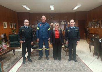 Εθιμοτυπική επίσκεψη στη ΠΕΤ από στελέχη της Πυροσβεστικής