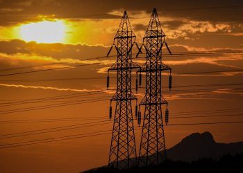 Ρεύμα: Πτώση στις τιμές Φεβρουαρίου – Ποιο είναι το εύρος των τιμών στα τιμολόγια
