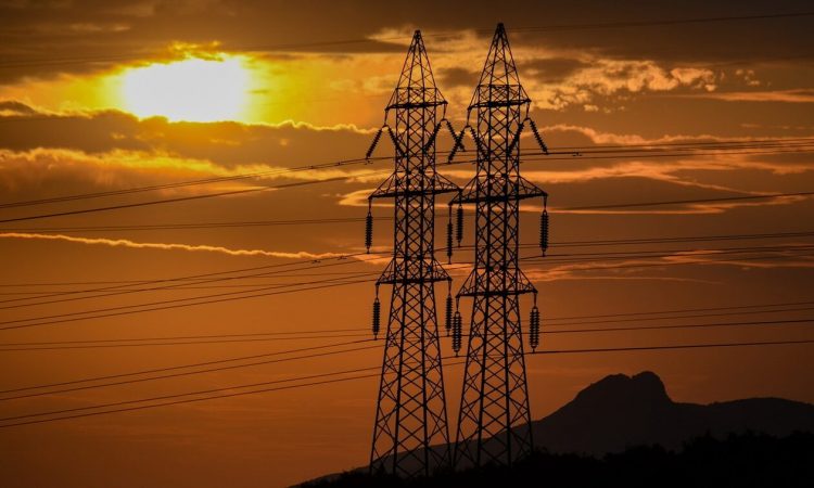 Ρεύμα: Πτώση στις τιμές Φεβρουαρίου – Ποιο είναι το εύρος των τιμών στα τιμολόγια
