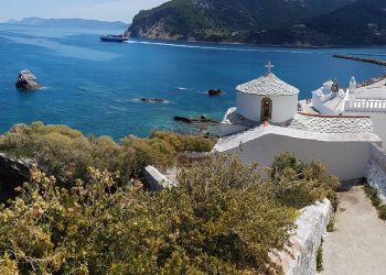 Guardian: Στις ομορφότερες παραλιακές πόλεις της Ευρώπης ο Βόλος – “Καραϊβική” η Σκόπελος