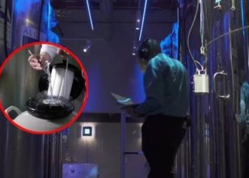 Το εργαστήριο όπου πηγαίνουν οι διάσημοι για να μπουν στον «πάγο» με την ελπίδα να γίνουν αθάνατοι