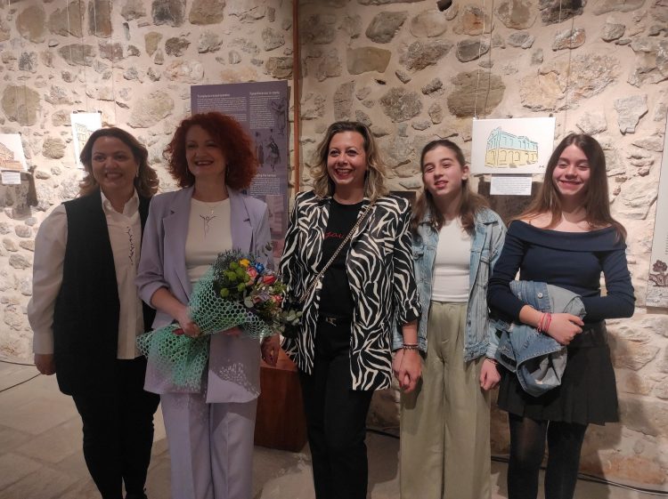 Κεντήματα και ζωγραφική σε συνάντηση Ξάνθης και Τρικάλων στο Μουσείο Τσιτσάνη