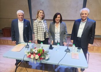 Οι Τρικαλινοί αγκάλιασαν τη νέα συγγραφική δουλειά του γιατρού Χρήστου Γκίμτσα “Μετά Την Έλλη”