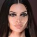 Πώς θα πετύχεις τα ανεπιτήδευτα smokey eyes των 90s σαν πραγματική makeup artist