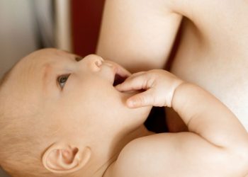 Θηλασμός: Ποιες τροφές και ροφήματα δεν πρέπει να καταναλώνετε
