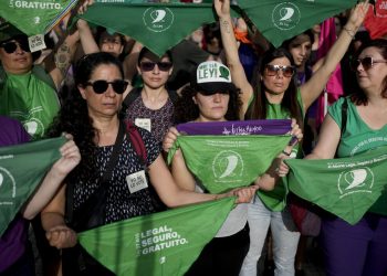 Αυξάνονται οι δολοφονίες γυναικών στην Αργεντινή: Μία την ημέρα κατά μέσον όρο