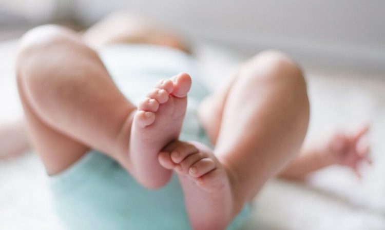Ιωάννινα: Ρομά άρπαξε βρέφος μέσα από το νοσοκομείο – Εμφανίστηκε ως βιολογικός πατέρας