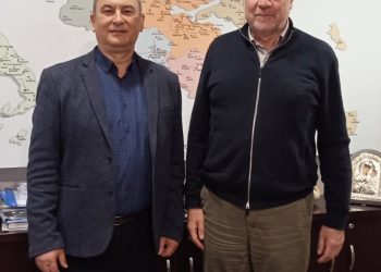 Επίσκεψη του Αντιπεριφερειάρχη Υγείας Βαγγέλη Αποστόλου στον Διοικητή της 5ης Υ.Π.Ε.